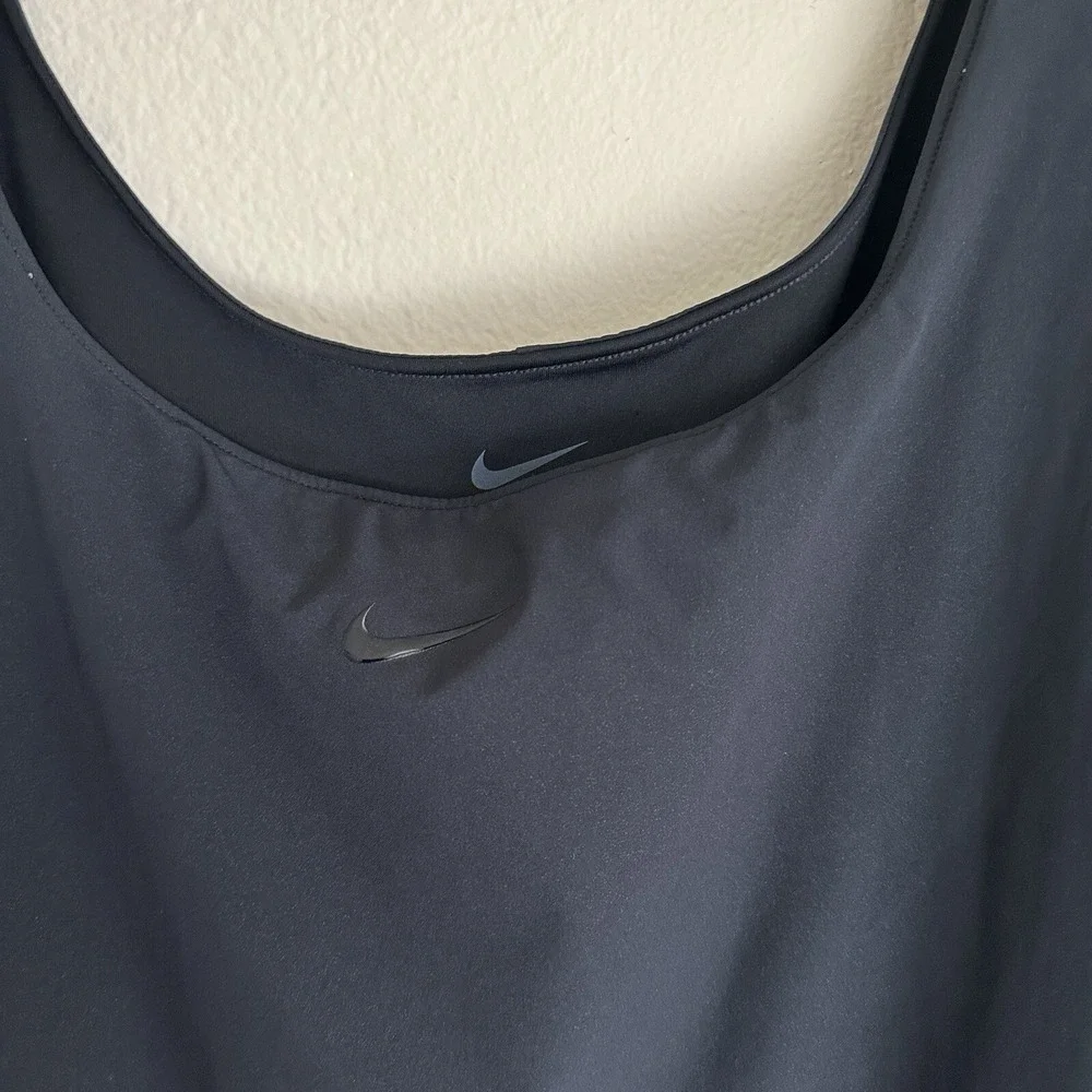 Nike Bliss Luxe Training Dress Women 2X Black Built-In‎ Bodysuit Sleeveless